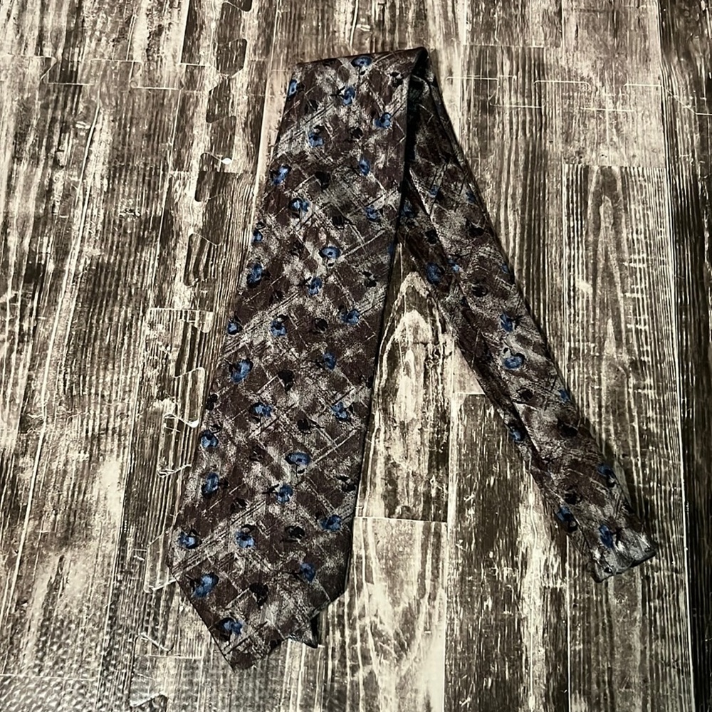 👔 2 for $25 Gianfranco Valentino Tie